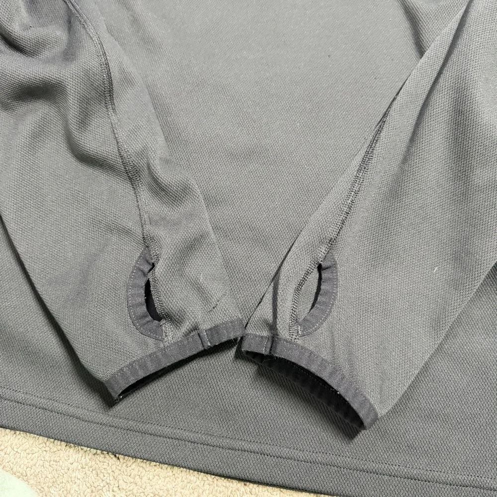 The North Face Men’s Winter Warm Essential Mock 1/4 Zip Shirt in Black M